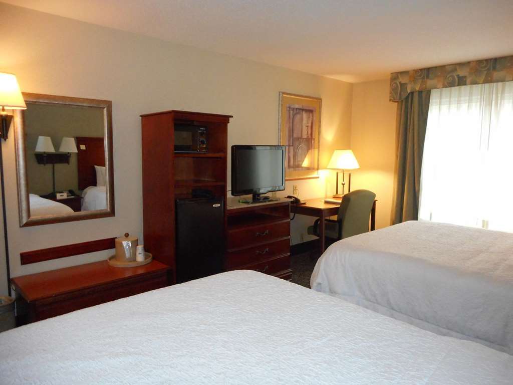 Hampton Inn Ιθάκη Δωμάτιο φωτογραφία