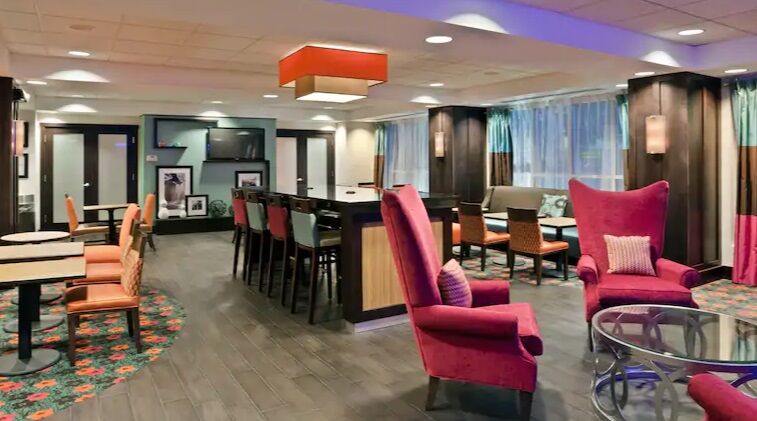 Hampton Inn Ιθάκη Εξωτερικό φωτογραφία